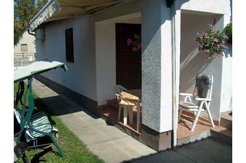 Ungaria Privát Harkány, Exteriorul